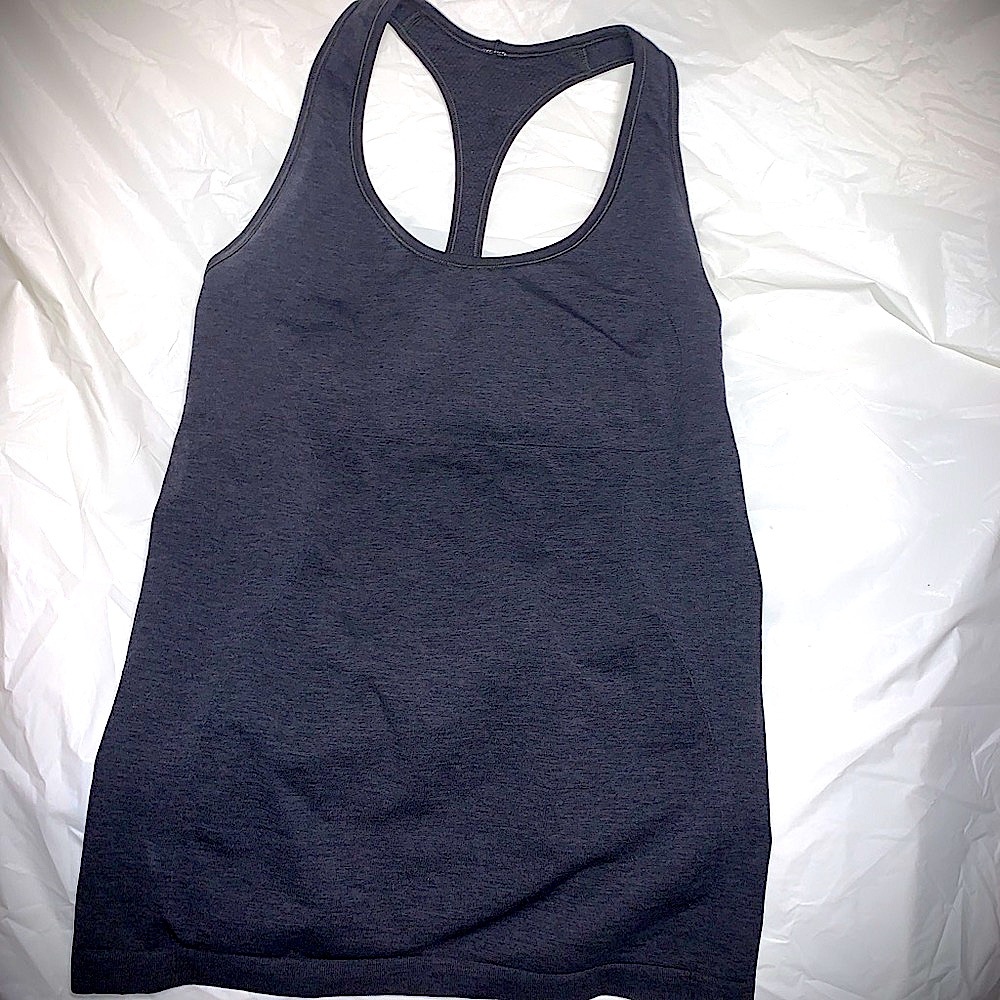 Lululemon Racer Back - Picture 3 of 4